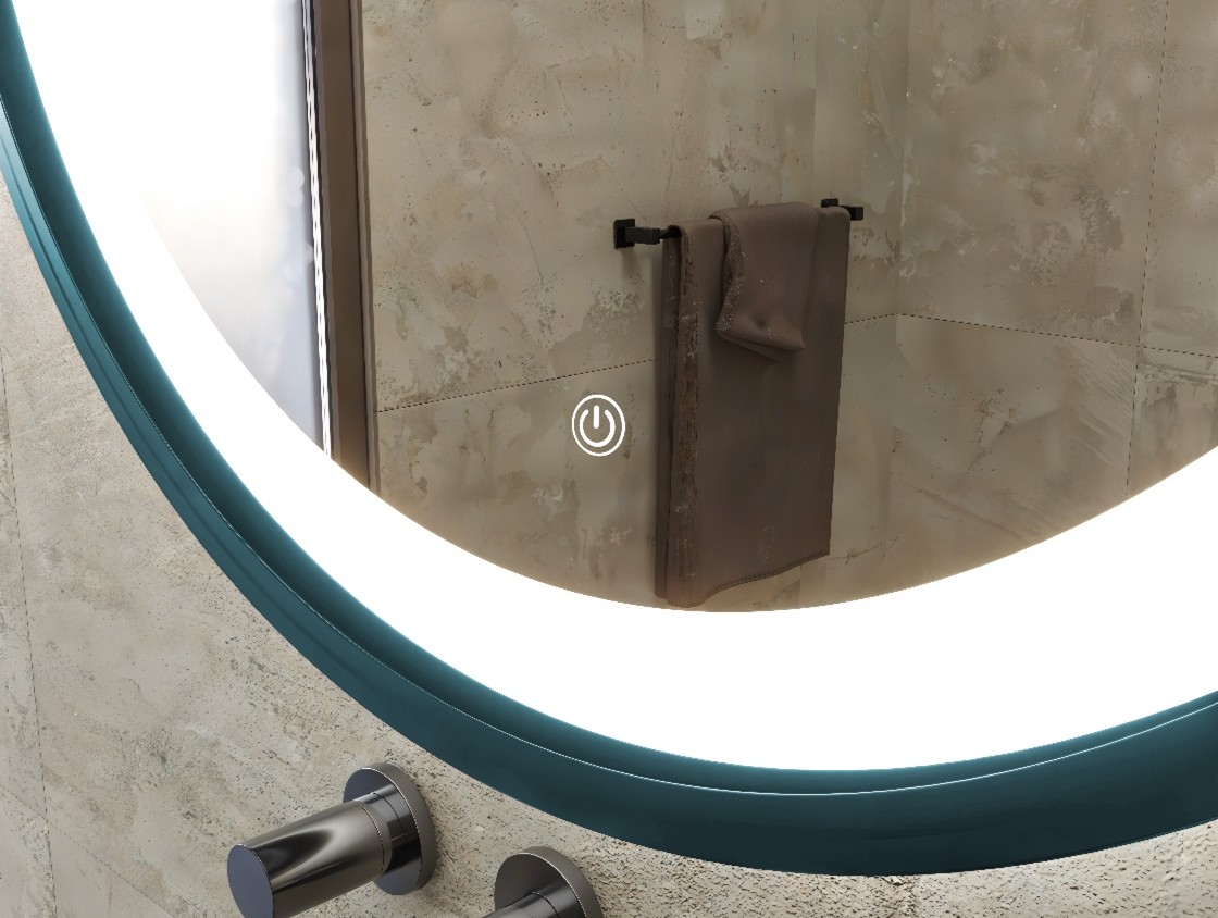 Espejo de baño con iluminación LED integrada y sensor táctil frontal para controlar el encendido.